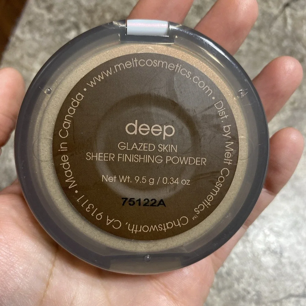 Melt Cosmetics DEEP Glazed Skin Sheer Finishing Powder NEW No Box‎